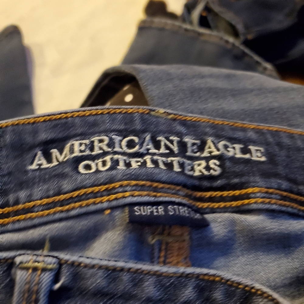 Jeans - Picture 2 of 3